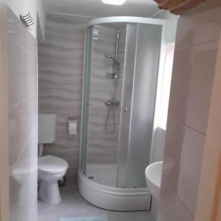 Opium Old ゲストハウス スプリト